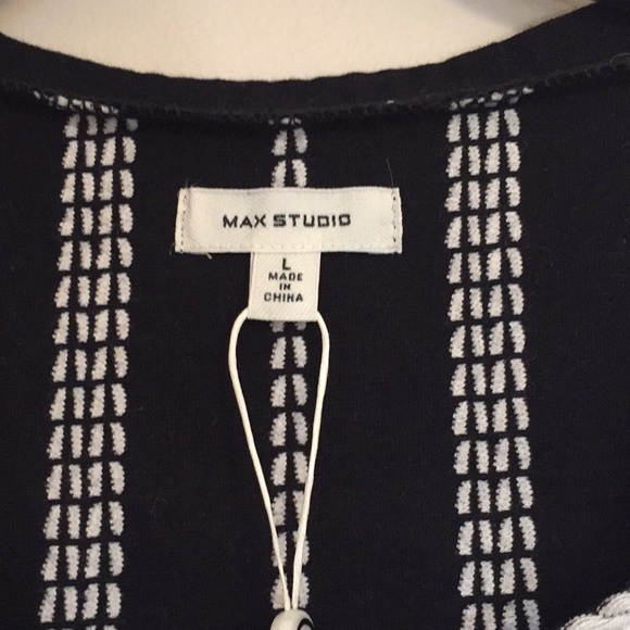 Max Studio black sleeveless textured striped dress - Picture 4 of 7